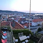 Penthouse With Garden And Amazing View, Apartmán *