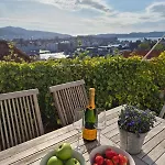 Apartmán Penthouse With Garden And Amazing View, Bergen
