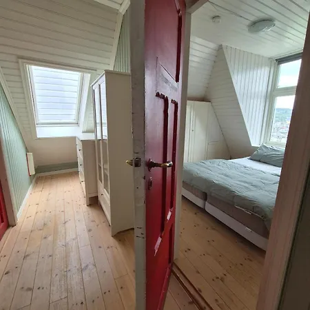 Penthouse With Garden And Amazing View, Apartamento Bergen