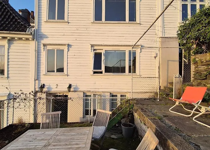 Penthouse With Garden And Amazing View, Apartamento Bergen