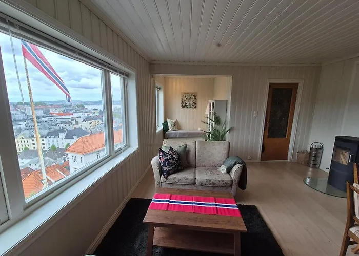 Penthouse With Garden And Amazing View, Μπέργκεν